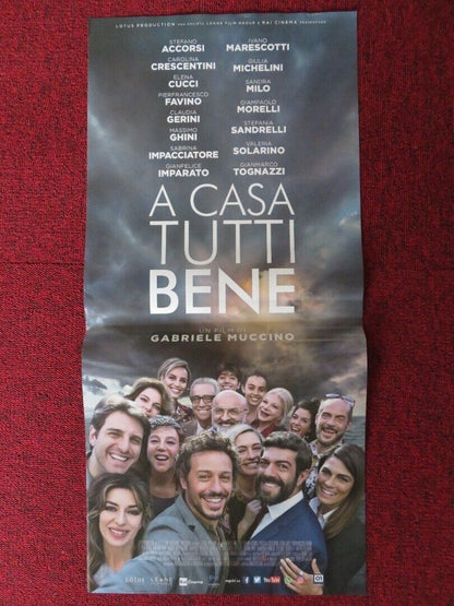 A CASA TUTTI BENE ITALIAN LOCANDINA (26.5"x12.5") POSTER STEFANO ACCORSI 2018 - Rendezvous Cinema