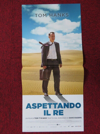 A HOLOGRAM FOR THE KING ITALIAN LOCANDINA (26.5"x12.5") POSTER TOM HANKS 2017 - Rendezvous Cinema