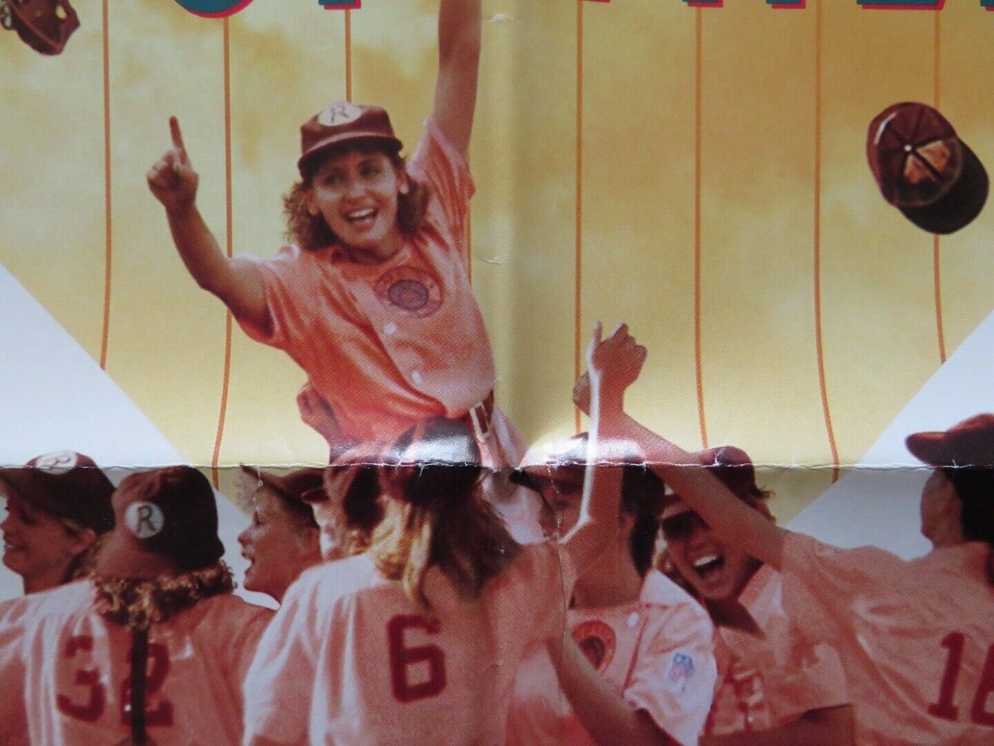 A LEAGUE OF THEIR OWN FOLDED US ONE SHEET POSTER TOM HANKS MADONNA 1992 - Rendezvous Cinema