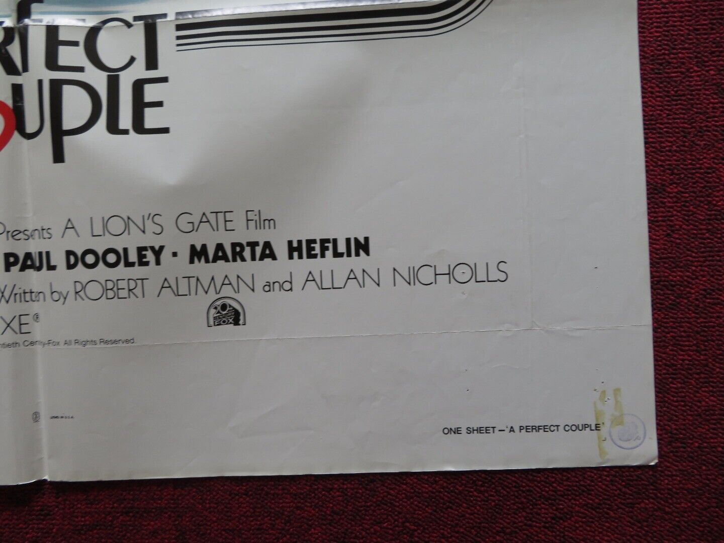 A PERFECT COUPLE FOLDED US ONE SHEET POSTER PAUL DOOLEY MARTA HEFLIN 1979 - Rendezvous Cinema