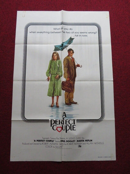 A PERFECT COUPLE FOLDED US ONE SHEET POSTER PAUL DOOLEY MARTA HEFLIN 1979 - Rendezvous Cinema