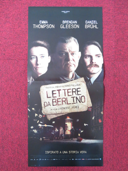 ALONE IN BERLIN ITALIAN LOCANDINA POSTER EMMA THOMPSON BRENDAN GLEESON 2016 - Rendezvous Cinema