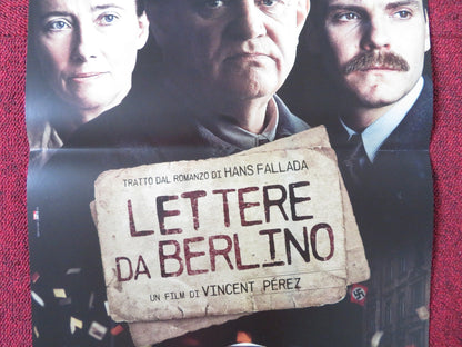 ALONE IN BERLIN ITALIAN LOCANDINA POSTER EMMA THOMPSON BRENDAN GLEESON 2016 - Rendezvous Cinema