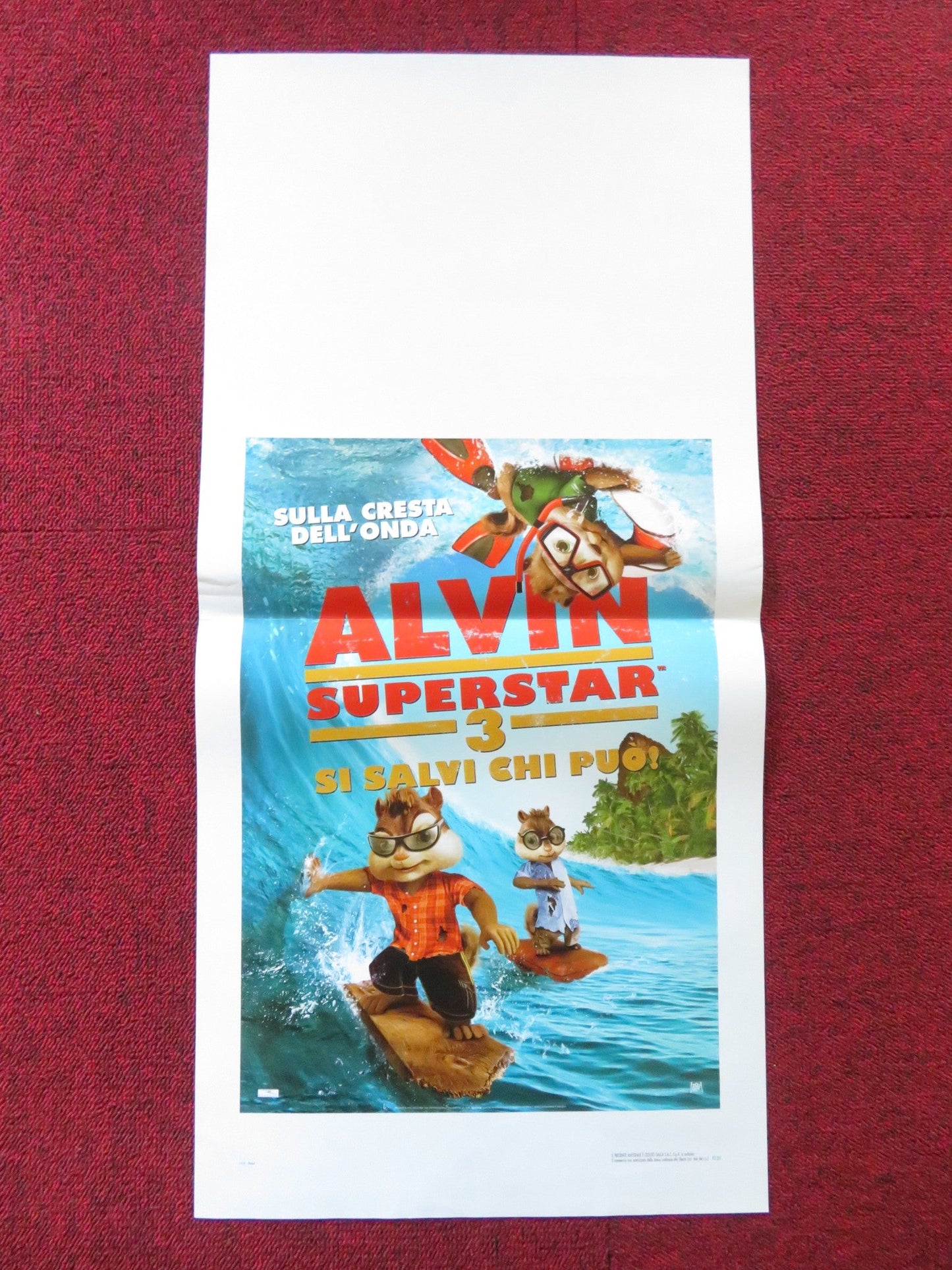 ALVIN AND THE CHIPMUNKS: CHIPWRECKED ITALIAN LOCANDINA POSTER JASON LEE 2011