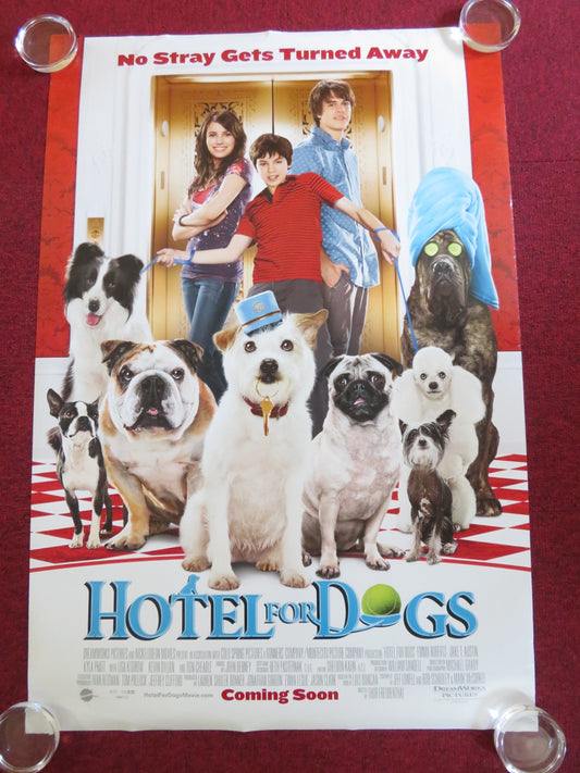 HOTEL FOR DOGS US ONE SHEET ROLLED POSTER EMMA ROBERTS LISA KUDROW 2009