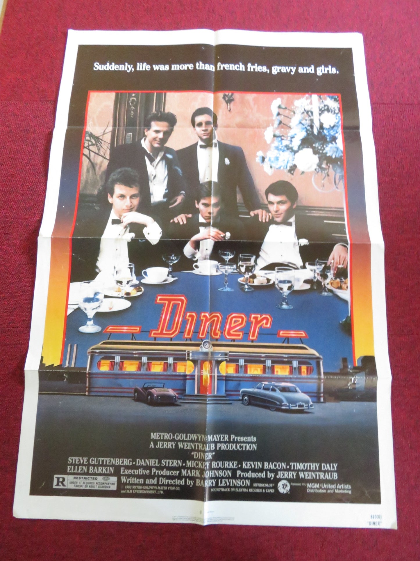 DINER FOLDED US ONE SHEET POSTER STEVE GUTTENBERG KEVIN BACON 1982