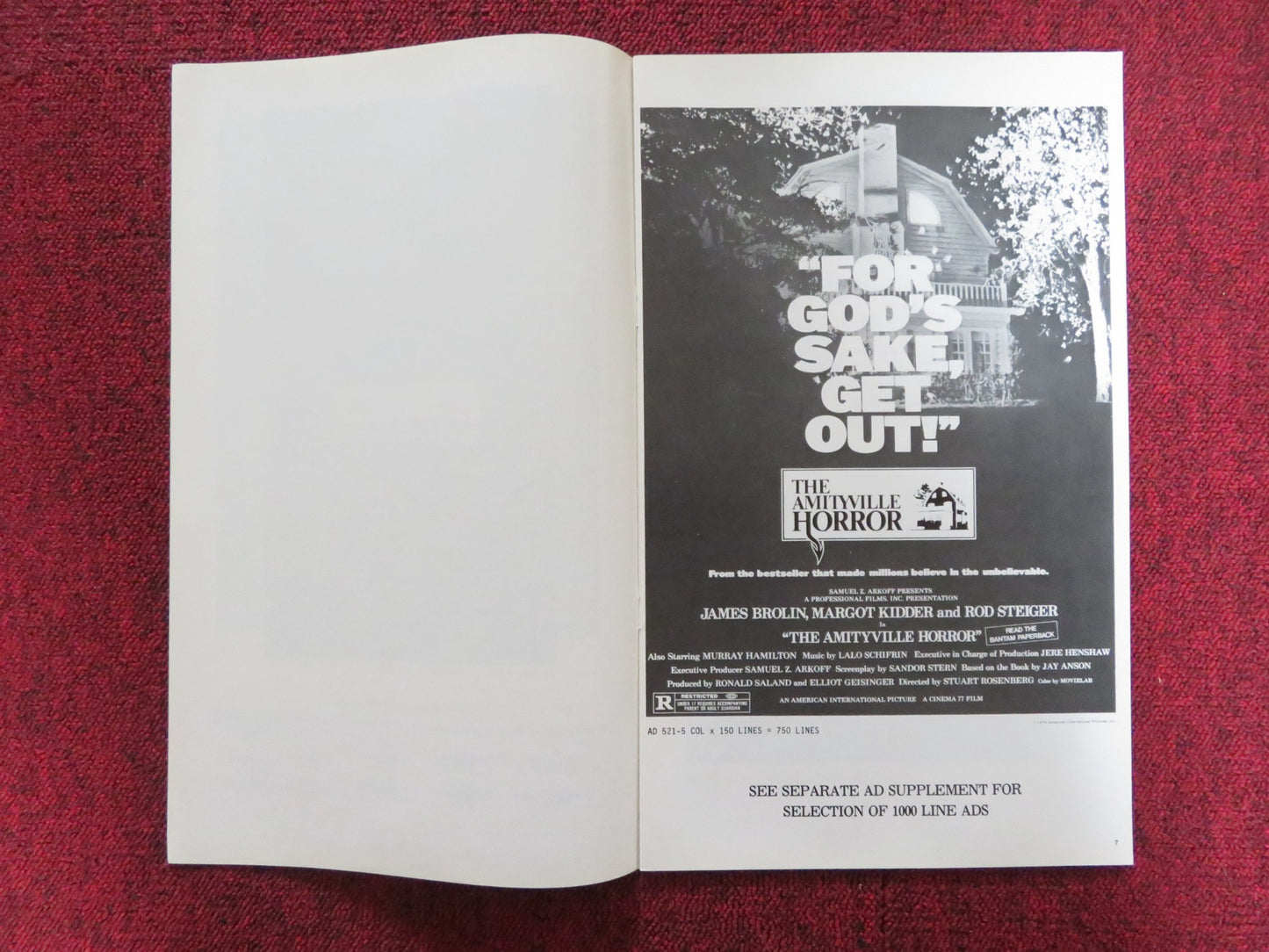 THE AMITYVILLE HORROR UNCUT PRESS BOOK JAMES BROLIN MARGOT KIDDER 1979