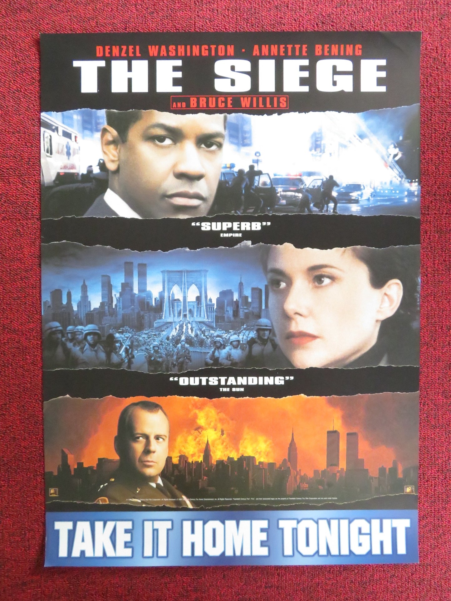 THE SIEGE VHS VIDEO POSTER DENZEL WASHINGTON BRUCE WILLIS 1998