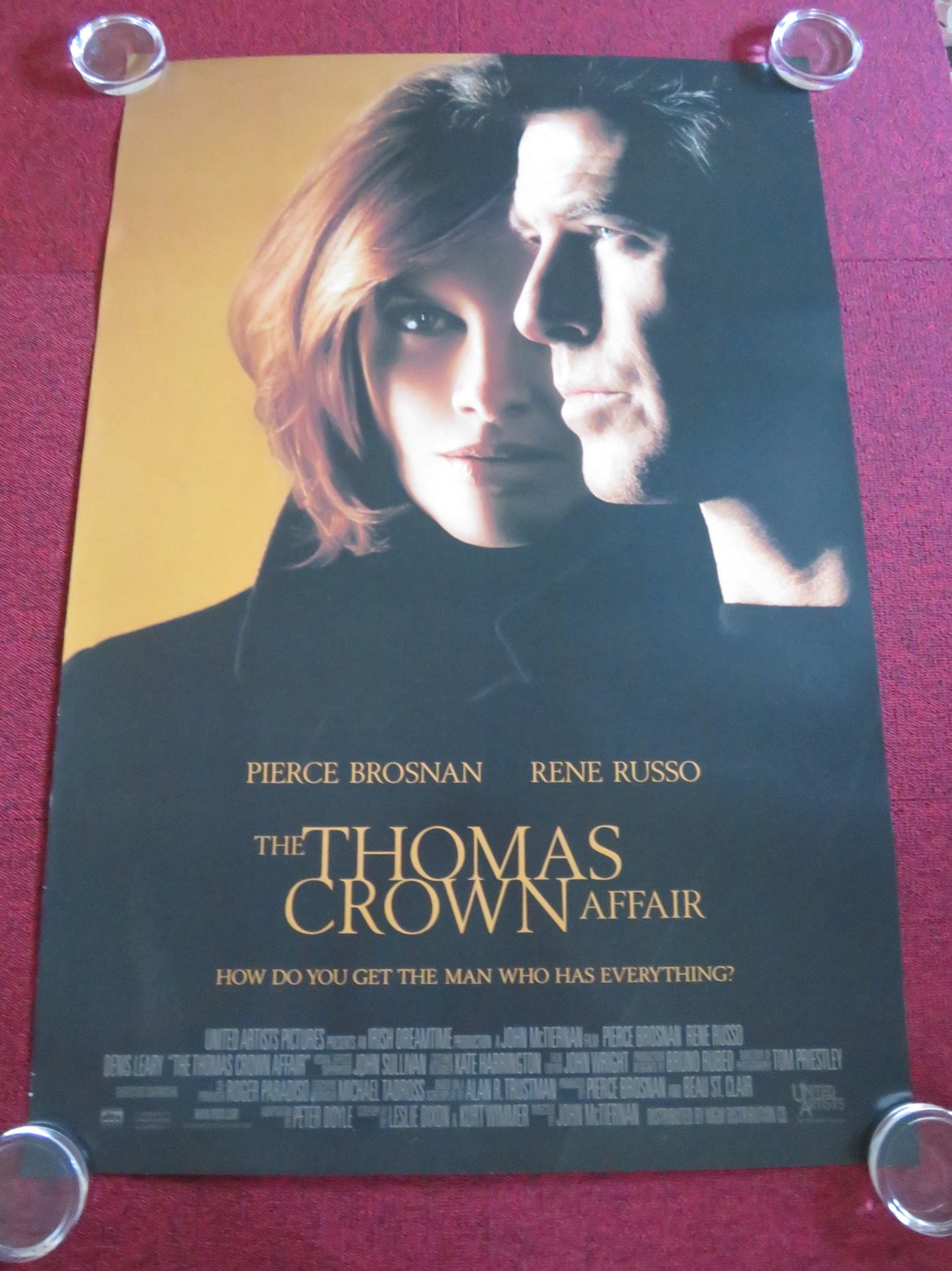 THE THOMAS CROWN AFFAIR US ONE SHEET ROLLED POSTER PIERCE BROSNAN R. RUSSO 1999