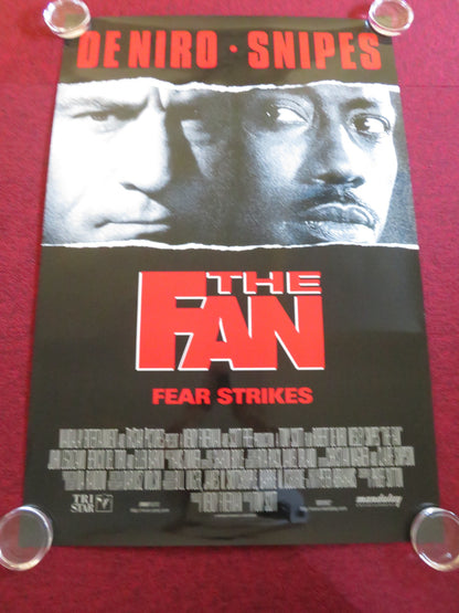 THE FAN - B US ONE SHEET ROLLED POSTER ROBERT DE NIRO WESLEY SNIPES 1996