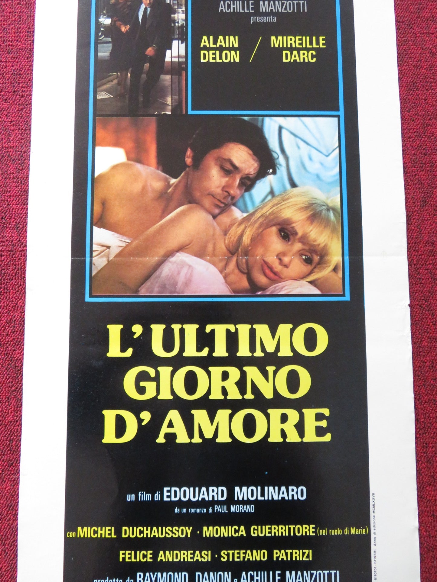 THE HURRIED MAN ITALIAN LOCANDINA POSTER ALAIN DELON MIREILLE DARC 1978