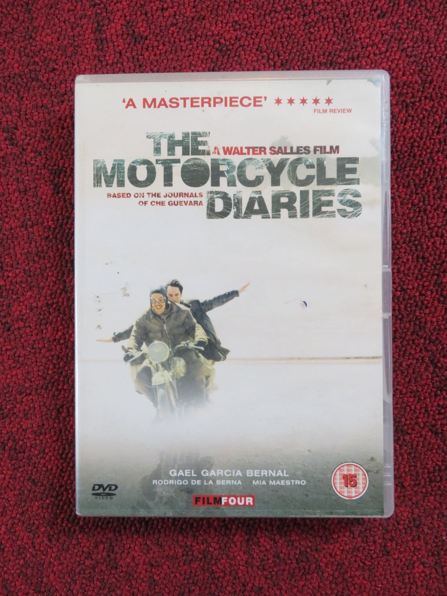 THE MOTORCYCLE DIARIES (DVD)GAEL GARCIA BERNAL RODRIGO DE LA SERNA 2004 REGION 2