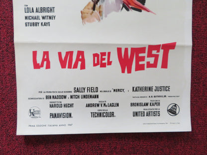 THE WAY WEST ITALIAN LOCANDINA POSTER KIRK DOUGLAS ROBERT MITCHUM 1967