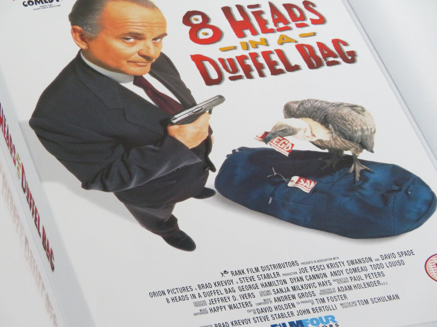 8 HEADS IN A DUFFEL BAG VHS VIDEO POSTER JOE PESCI KRISTY SWANSON 1997