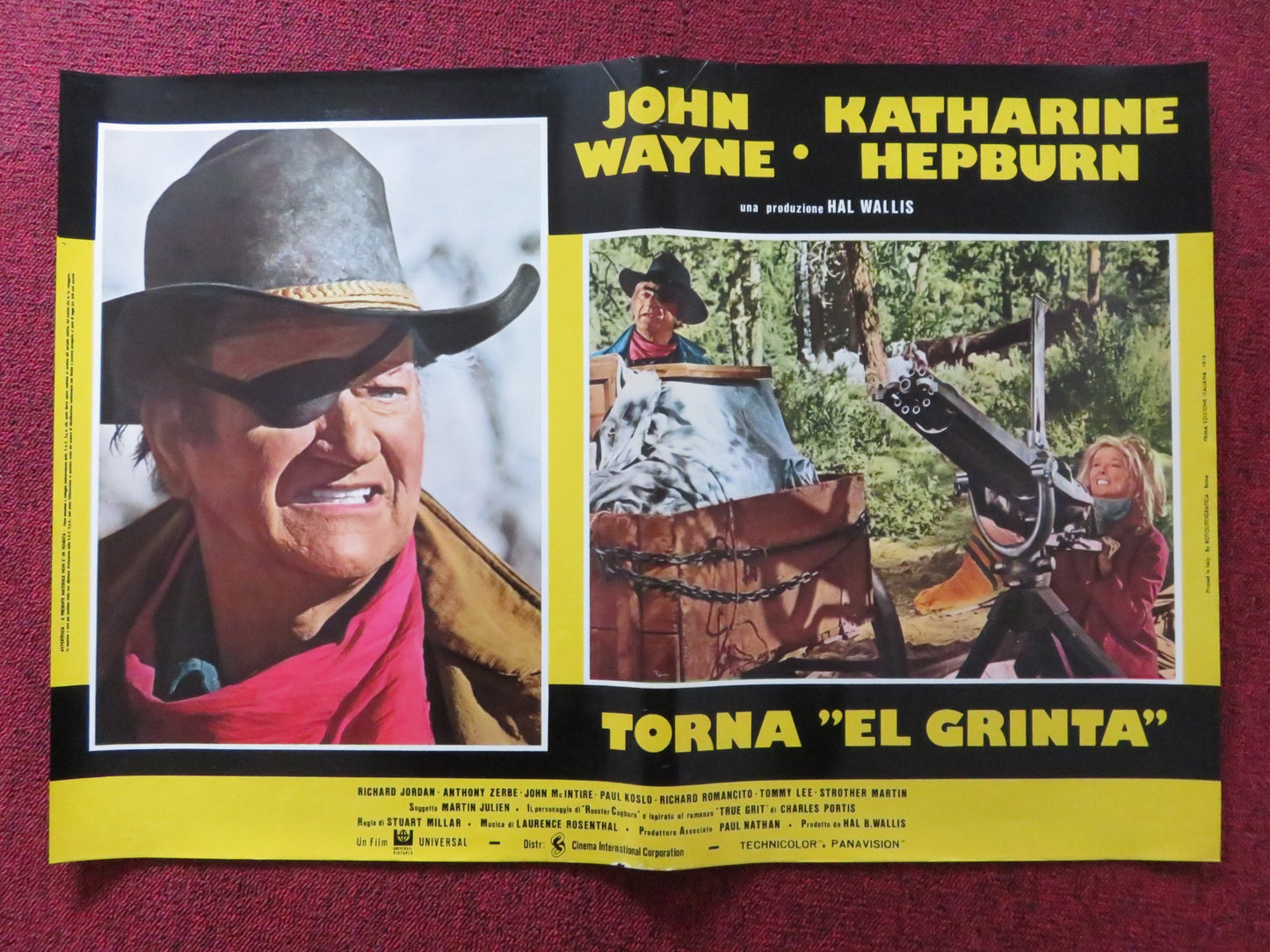 ROOSTER COGBURN -A ITALIAN FOTOBUSTA POSTER JOHN WAYNE KATHERINE HEPBURN 1975