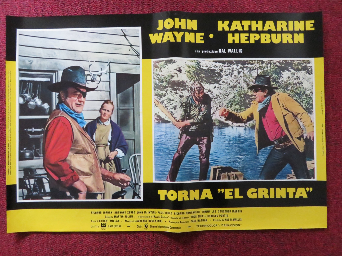 ROOSTER COGBURN -E ITALIAN FOTOBUSTA POSTER JOHN WAYNE KATHERINE HEPBURN 1975