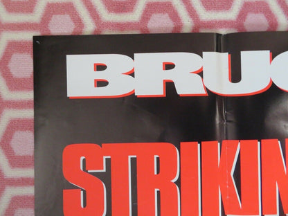 STRIKING DISTANCE BRITISH QUAD (30"x40")POSTER BRUCE WILLIS SARAH JESSICA PARKER