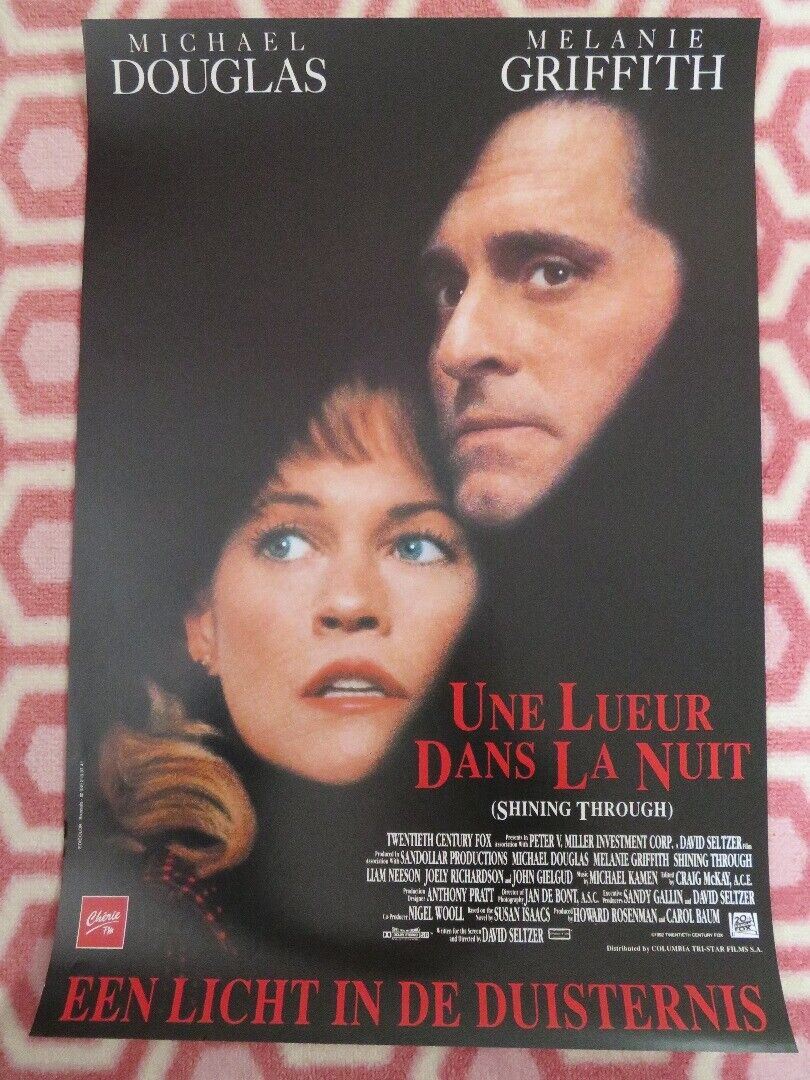 SHINING THROUGH / UNE LUEUR DANS LA NUIT BELGIUM (19"x 13")POSTER M. DOUGLAS '92