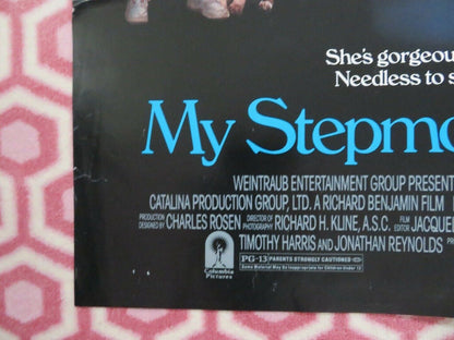 MY STEPMOTHER IS AN ALIEN US ONE SHEET POSTER DAN AYKROD KIM BASINGER