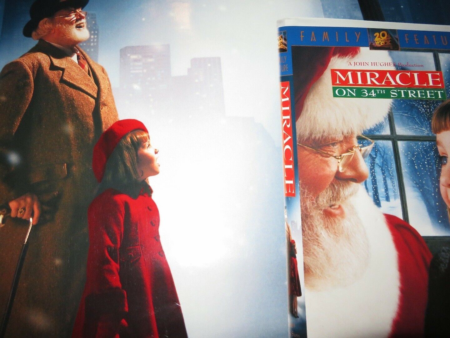 MIRACLE ON 34TH STREET VHS POSTER US ONE SHEET ROLLED POSTER 1994