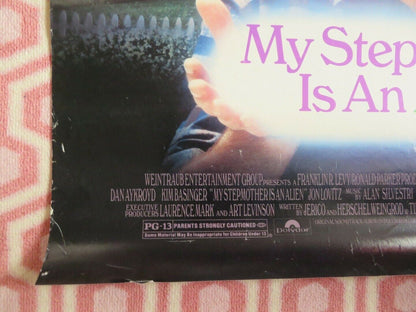 MY STEPMOTHER IS AN ALIEN ONE SHEET ROLLED POSTER DAN AYKROYD KIM BASINGER  1988