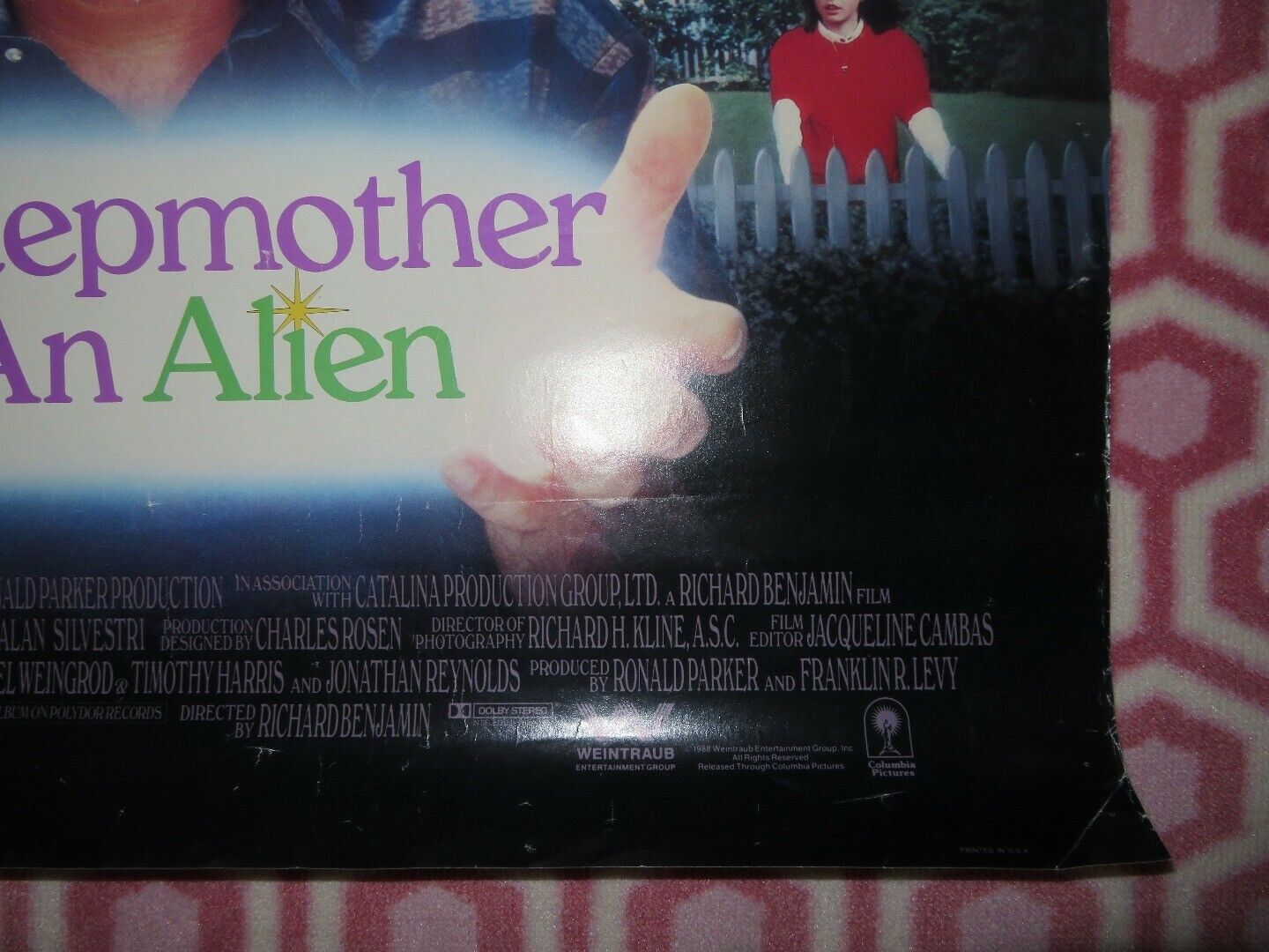 MY STEPMOTHER IS AN ALIEN ONE SHEET ROLLED POSTER DAN AYKROYD KIM BASINGER  1988