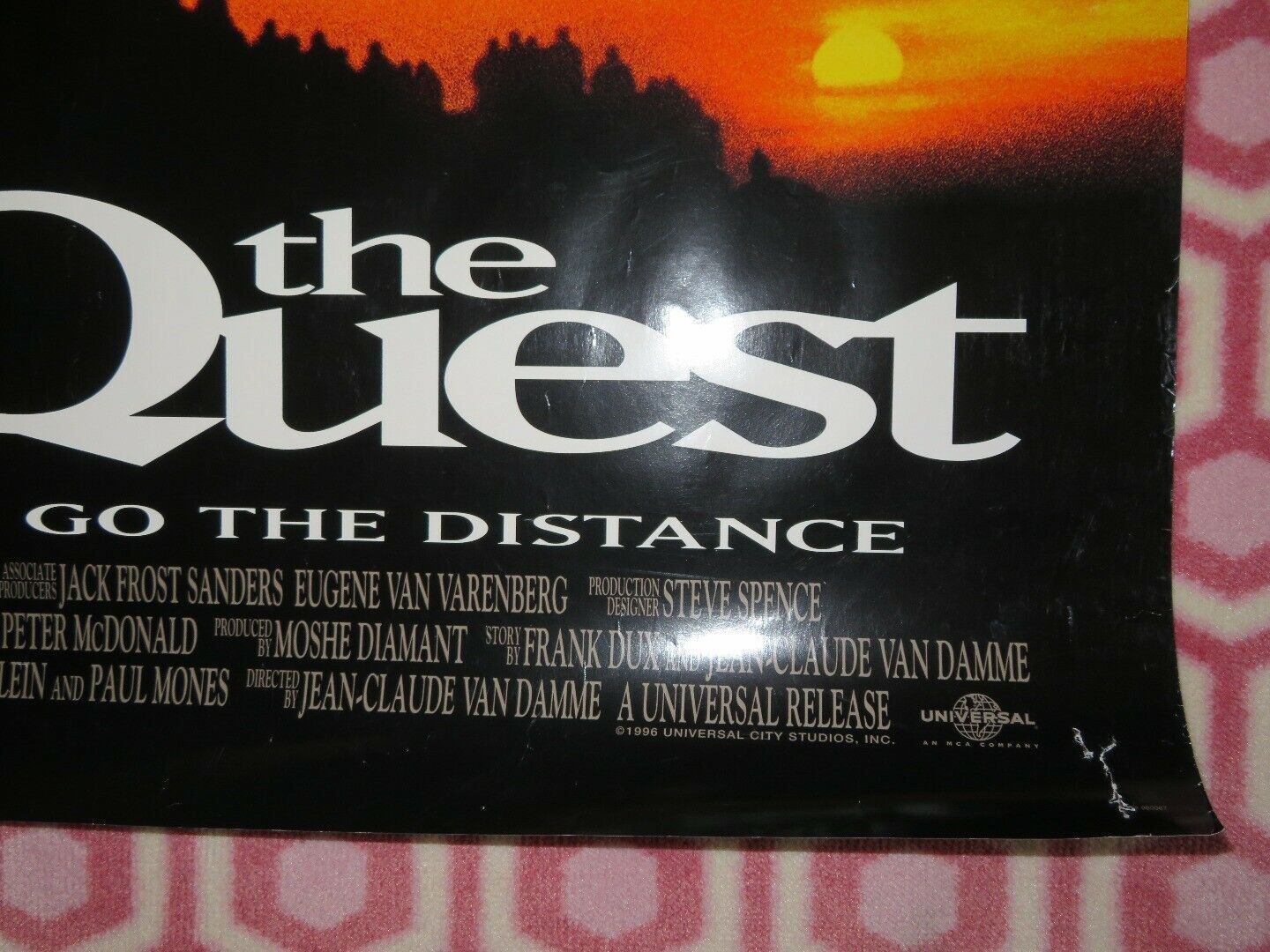 THE QUEST US ONE SHEET ROLLED POSTER VAN DAMME ROGER MOORE 1996