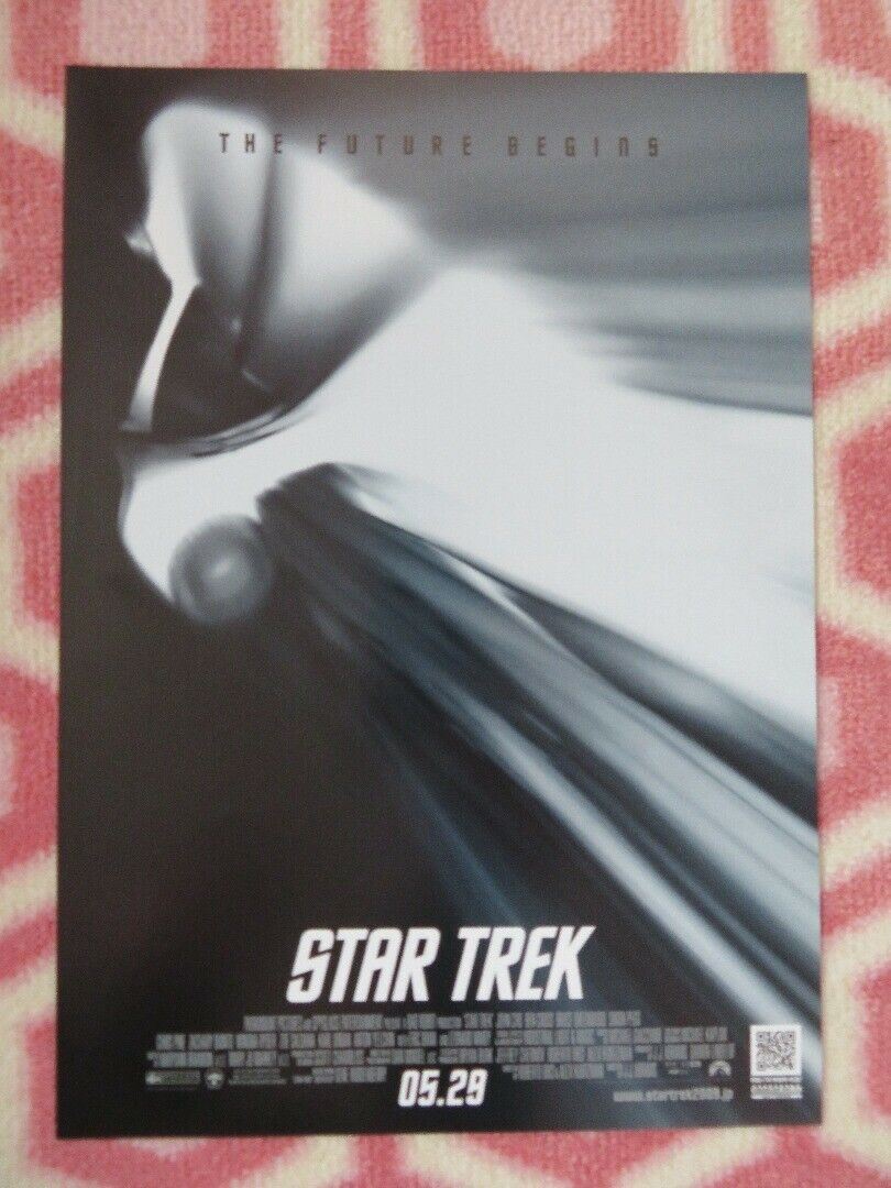 STAR TREK JAPANESE CHIRASHI (B5) POSTER ZACHARY QUINTO LEONARD NIMOY  2009