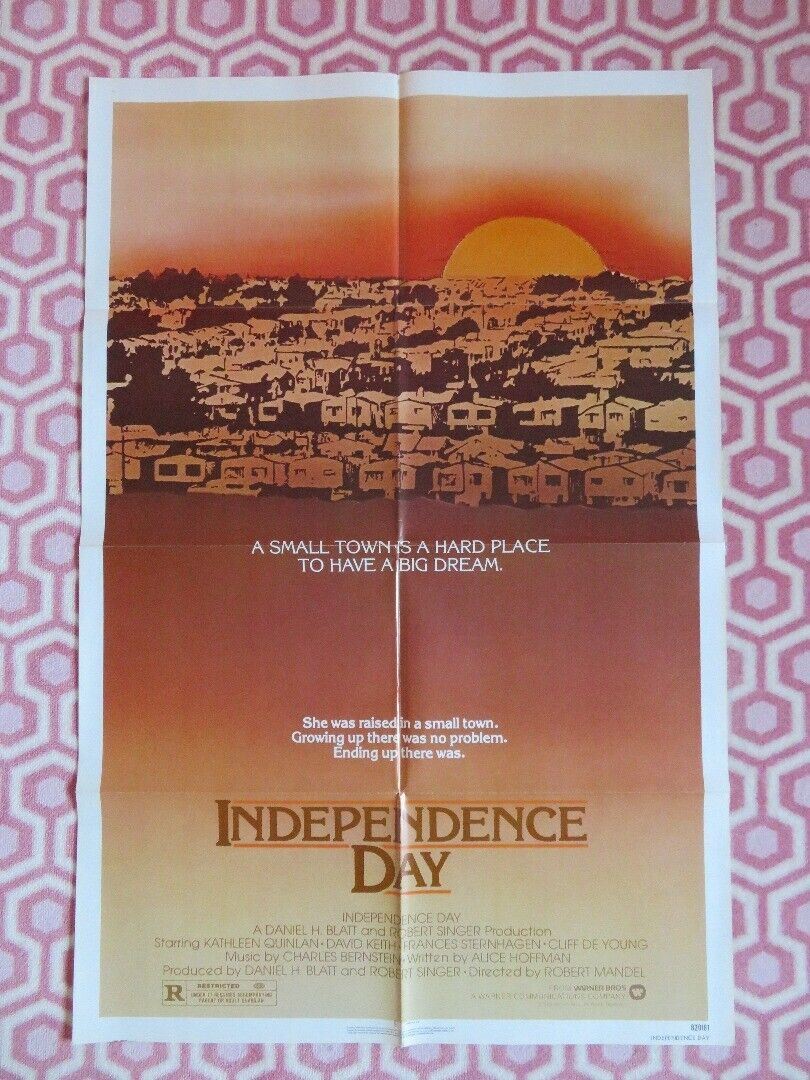 INDEPENDENCE DAY  FOLDED US ONE SHEET POSTER KATHLEEN QUINLAN 1982