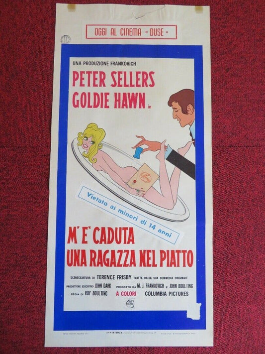 THERE'S A GIRL IN MY SOUP ITALIAN LOCANDINA (27.5"x13") POSTER P. SELLERS 1971