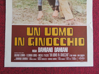 UN UOMO IN GINOCCHIO ITALIAN LOCANDINA(27.5"x13.5") POSTER GIUKIANO GEMMA 1979