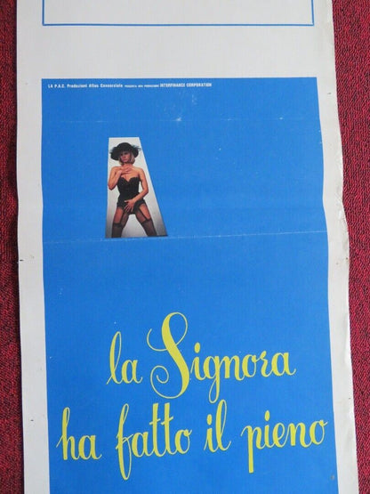 LA SIGMORA HA FATTO IL PIENO ITALIAN LOCANDINA (27.5"x13") POSTER 1977