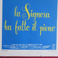 LA SIGMORA HA FATTO IL PIENO ITALIAN LOCANDINA (27.5"x13") POSTER 1977