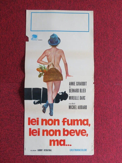 LEI NON FUMA, LEI NON BEVE, MA... ITALIAN LOCANDINA (27.5"x13") POSTER 1970