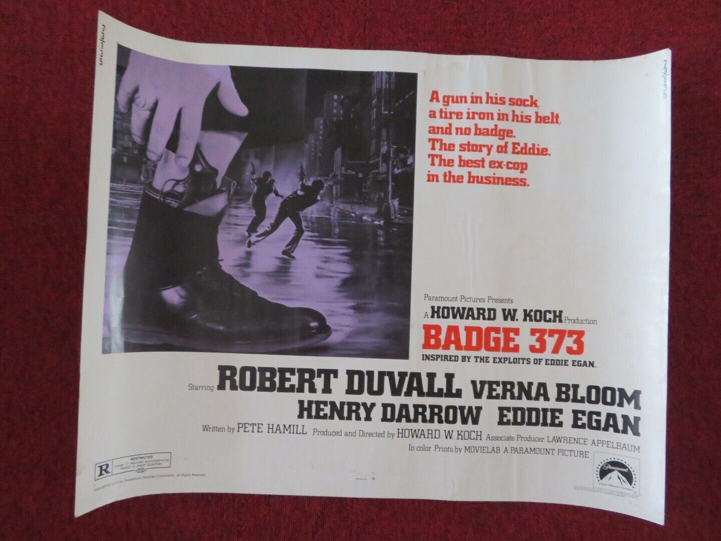 BADGE 373 US HALF SHEET (22"x 28")  POSTER ROBERT DUVALL VERNA BLOOM 1973