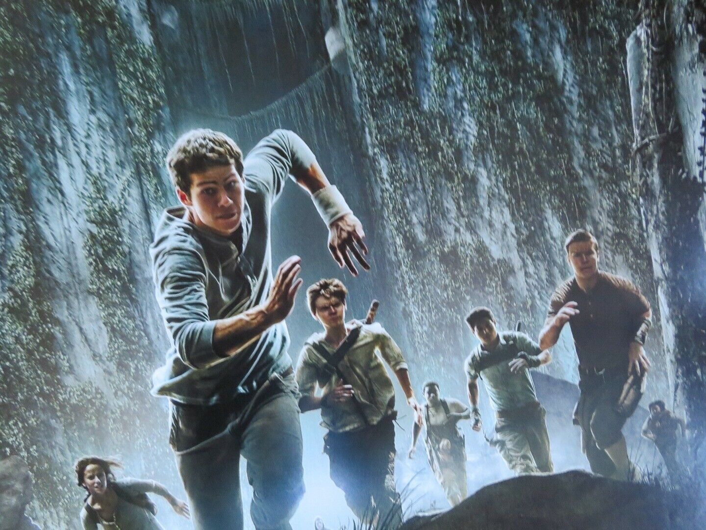 THE MAZE RUNNER VERSION B US ONE SHEET ROLLED POSTER JAMES DASHNER DYLAN O'BRIEN