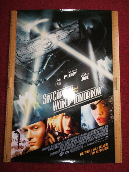 SKY CAPTAIN AND THE WORLD OF TOMORROW  US ONE SHEET ROLLED POSTER JUDE LAW 2004