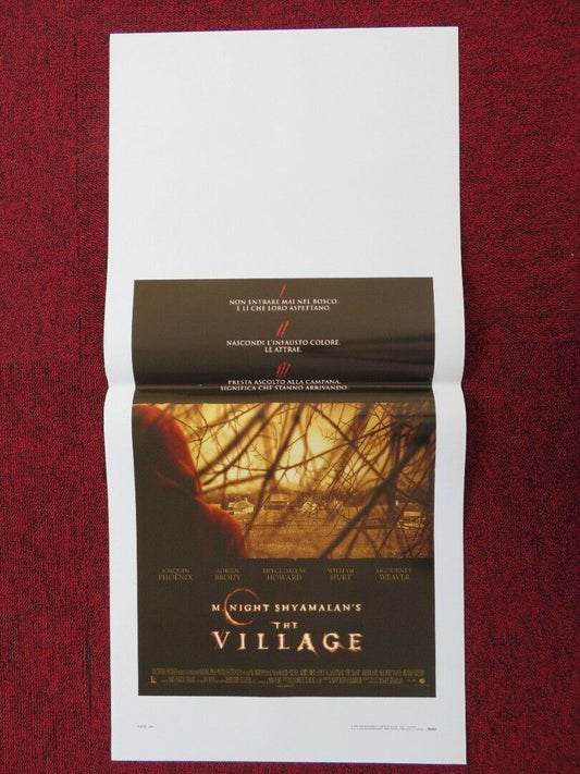 THE VILLAGE  ITALIAN LOCANDINA (27.5"x13") POSTER S WEAVER W HURT 2004