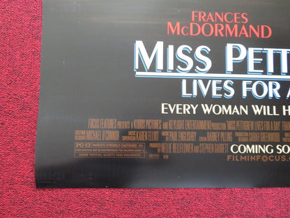 MISS PETTIGREW LIVES FOR A DAY US ONE SHEET ROLLED POSTER FRANCES MCDORMAND 2008