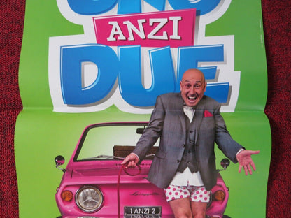 UNO ANZI DUE ITALIAN LOCANDINA (26.5"x12.5") POSTER MAURIZIO BATTISTA 2015