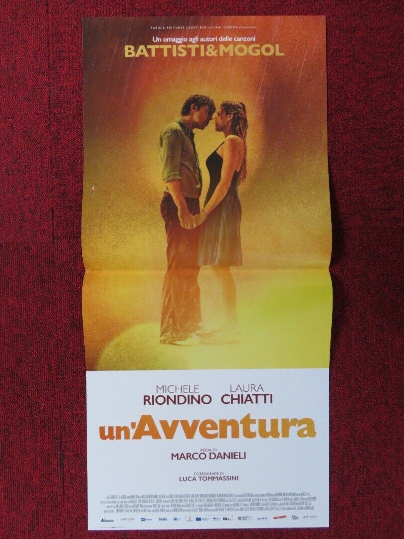 UN'AVVENTURA ITALIAN LOCANDINA (26.5"x12.5") POSTER MICHELE RIONDINO 2019