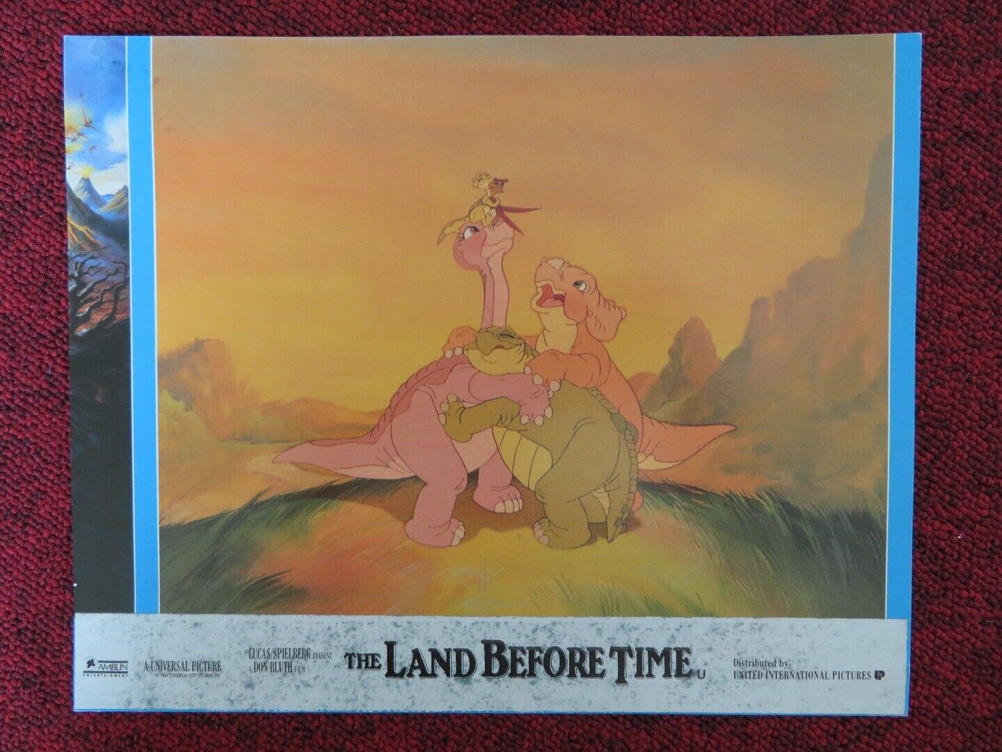 THE LAND BEFORE TIME - D LOBBY CARD LUCAS SPIELBERG 1988