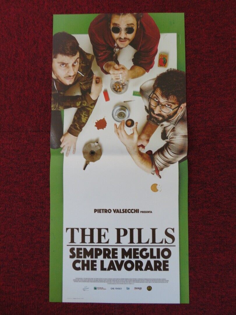 THE PILLS SEMPRE MEGLIO CHE LAVORARE ITALIAN LOCANDINA (26.5"x12.5") POSTER '16