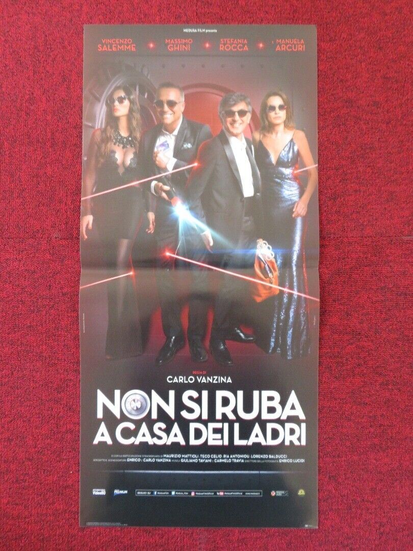 NON SI RUBA A CASA DEI LADRI ITALIAN LOCANDINA (26.5"x12.5") POSTER 2016