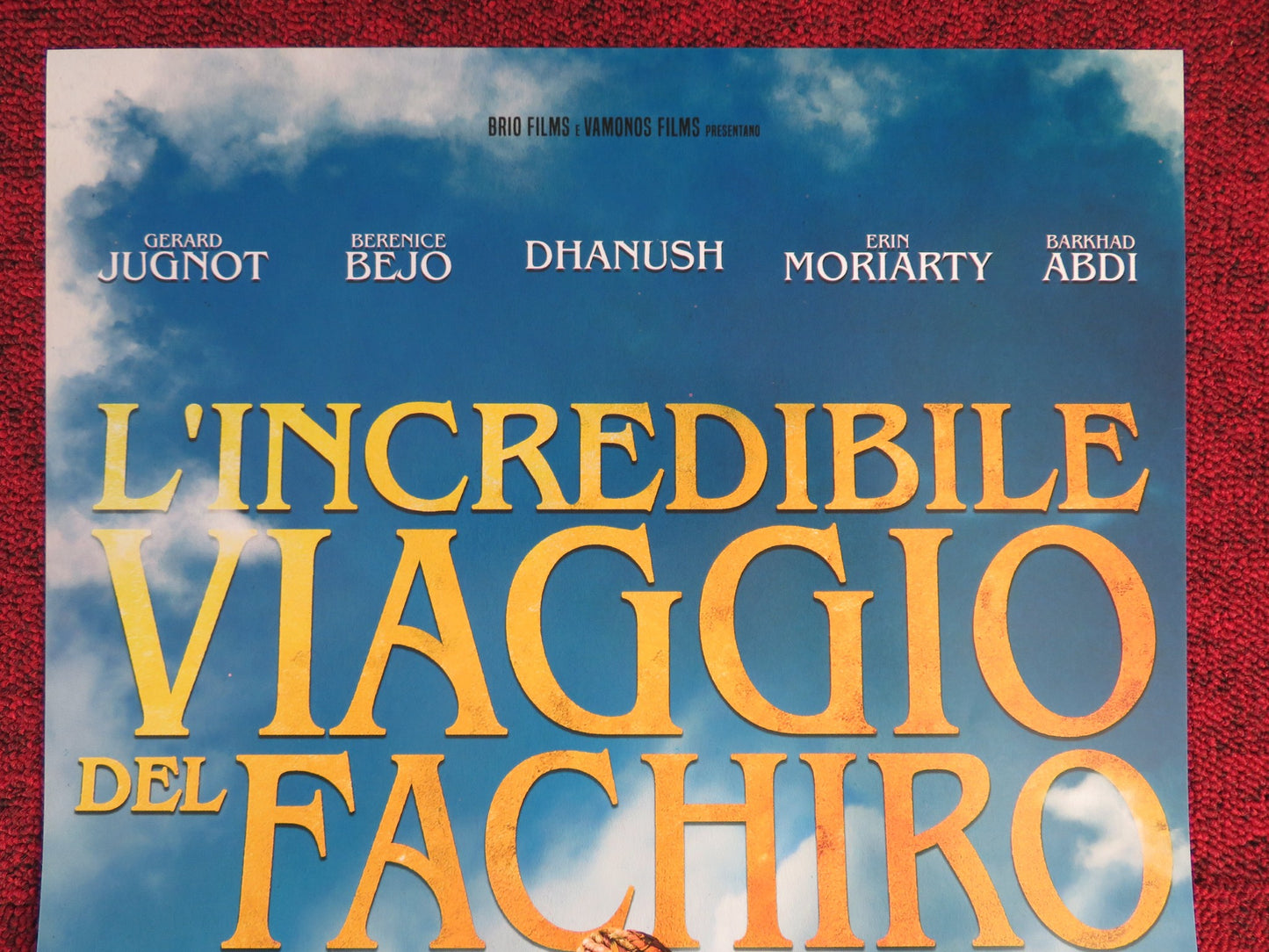 L'INCREDIBILE VIAGGIO DEL FACHIRO ITALIAN LOCANDINA POSTER DHANUSH B. BEJO 2018