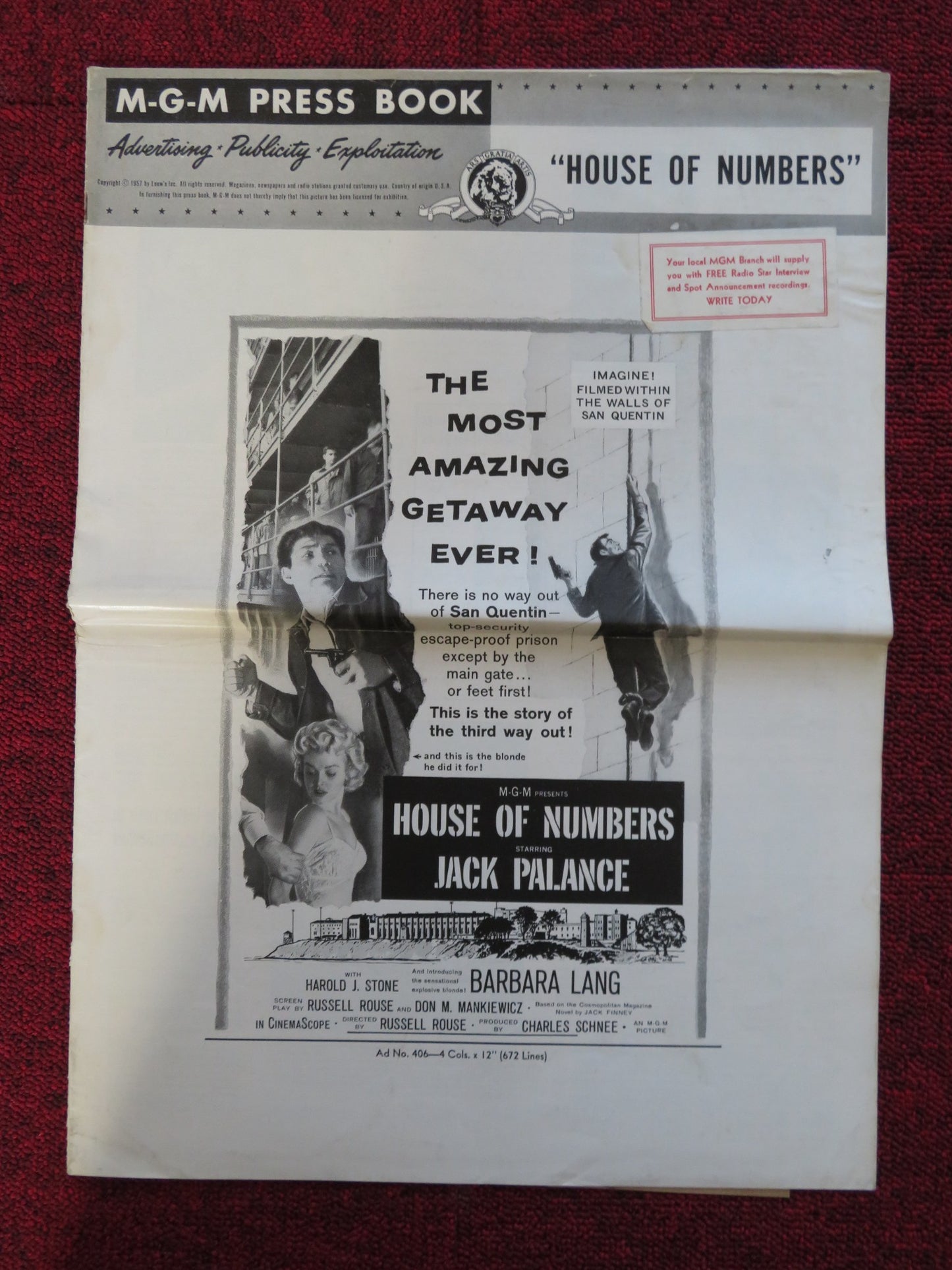 HOUSE OF NUMBERS UNCUT M.G.M FOLDED PRESS BOOK JACK PALANCE 1957