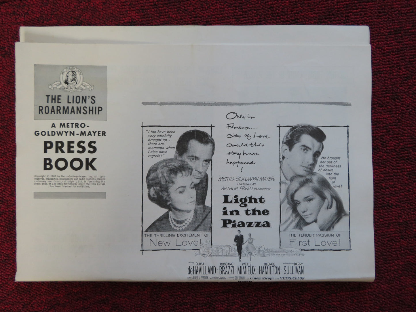 LIGHT IN THE PIAZZA UNCUT METRO GOLDWYN MAYER FOLDED PRESS BOOK BRAZZI 1962