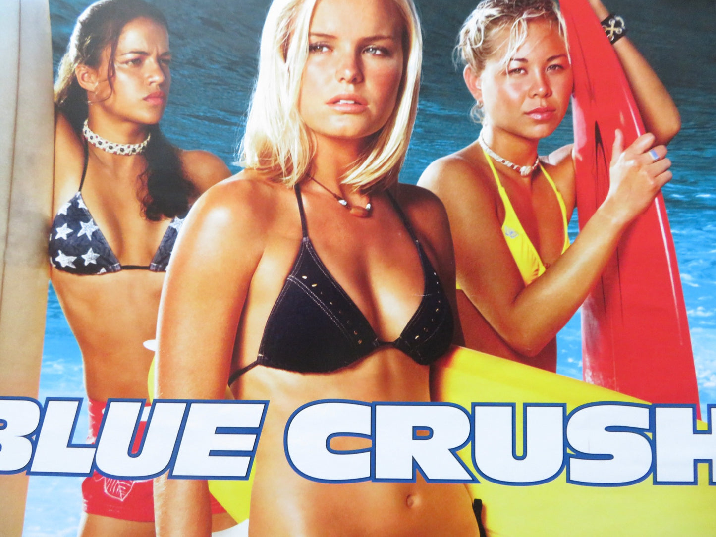 BLUE CRUSH VHS VIDEO POSTER KATE BOSWORH MATTHEW  DAVIS 2002