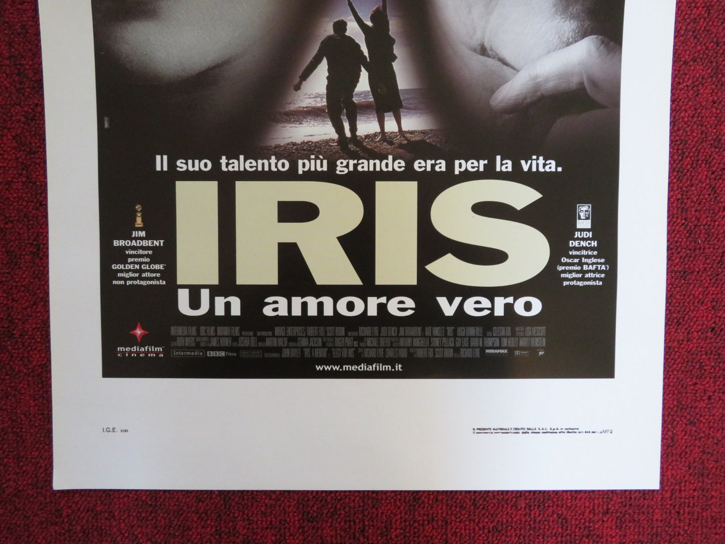 IRIS ITALIAN LOCANDINA POSTER JUDI DENCH KATE WINSLET 2001