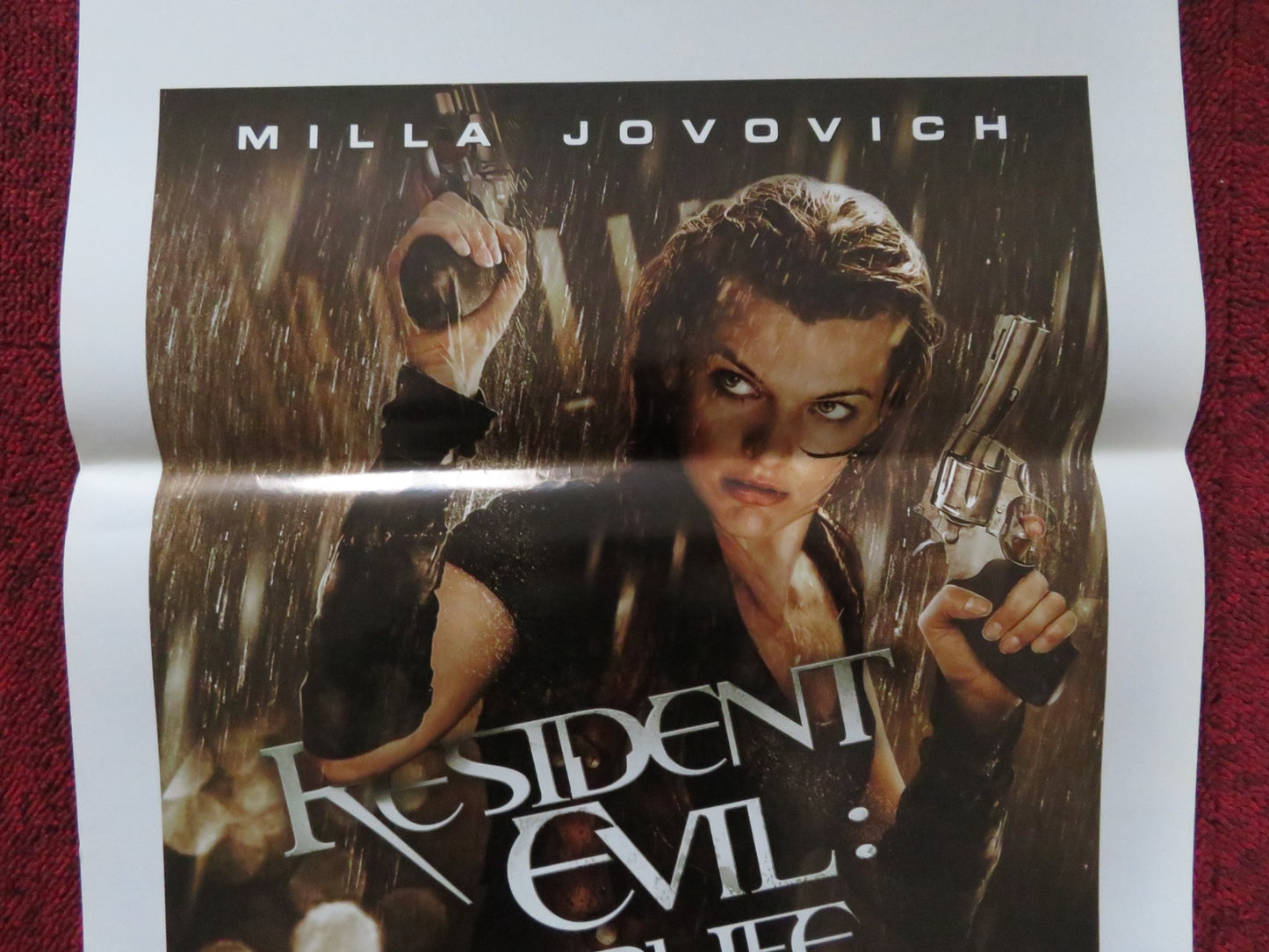 RESIDENT EVIL: AFTERLIFE ITALIAN LOCANDINA POSTER MILLA JOVOVICH ALI LARTER 2010